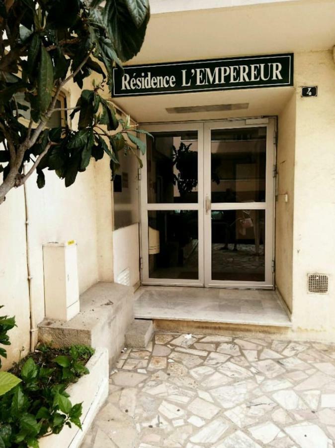 Charmant studio climatisé à 300m du port. Refait à neuf. Bastia  Extérieur photo